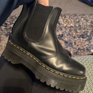 Doc Marten’s Chelsea platform boot size 8